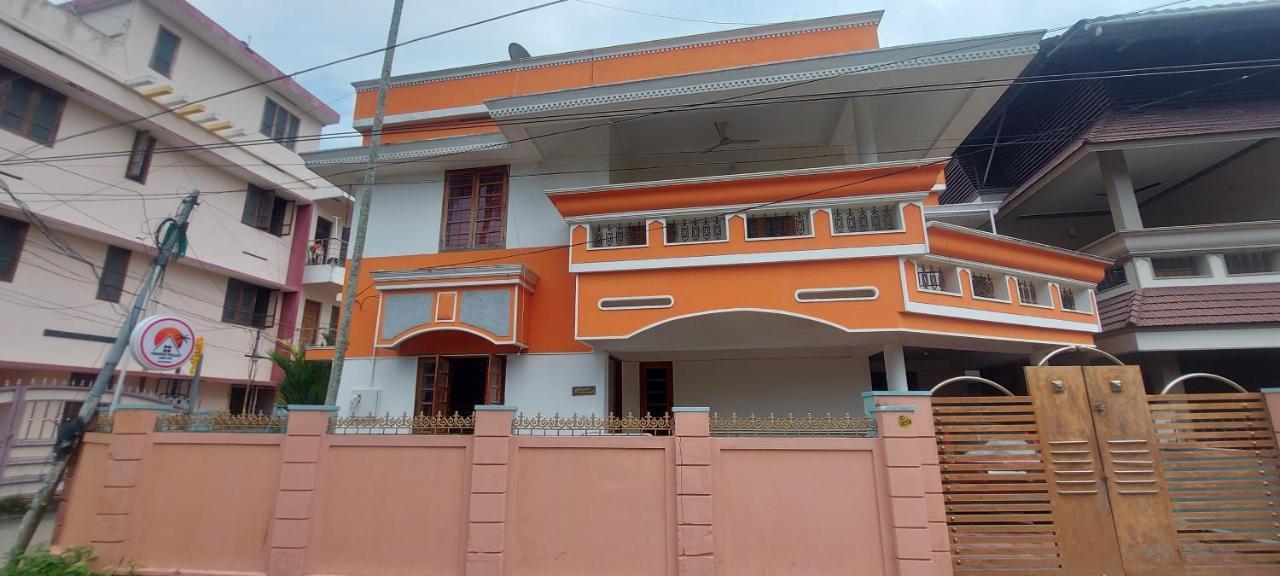 Orange Valley Homestay Trivandrum Thiruvananthapuram Bagian luar foto