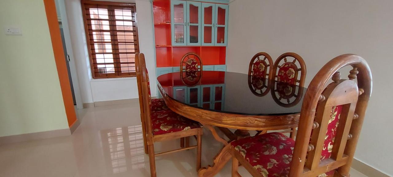 Orange Valley Homestay Trivandrum Thiruvananthapuram Bagian luar foto
